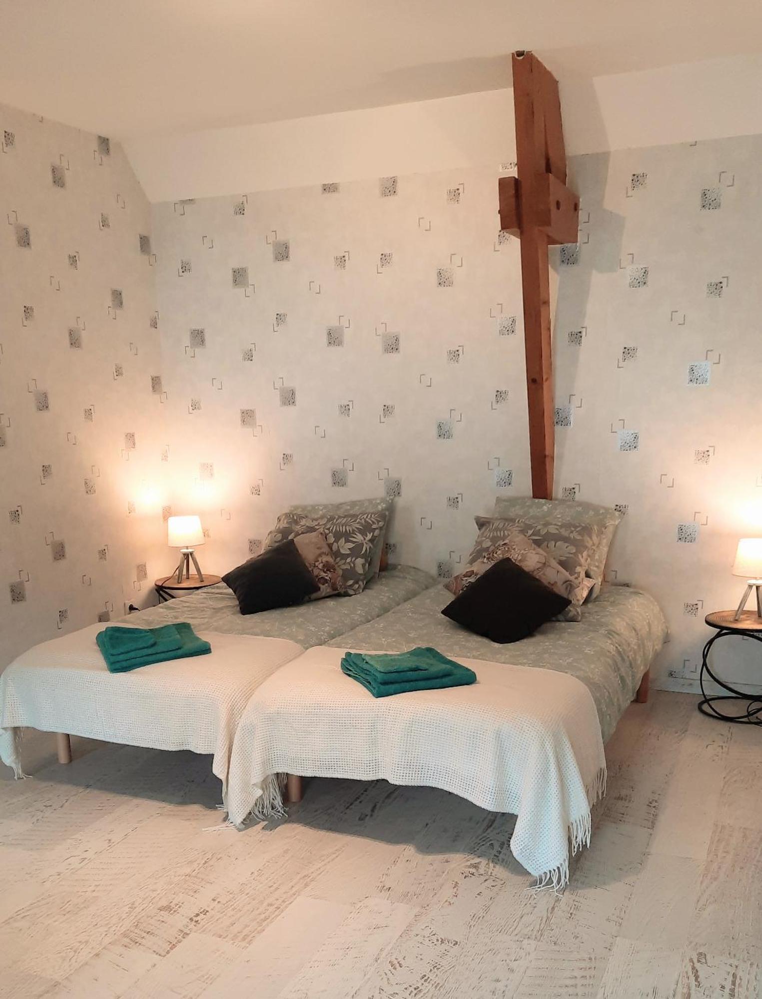 Le Gite De La Menuiserie Maisoncelles-la-Jourdan Ngoại thất bức ảnh
