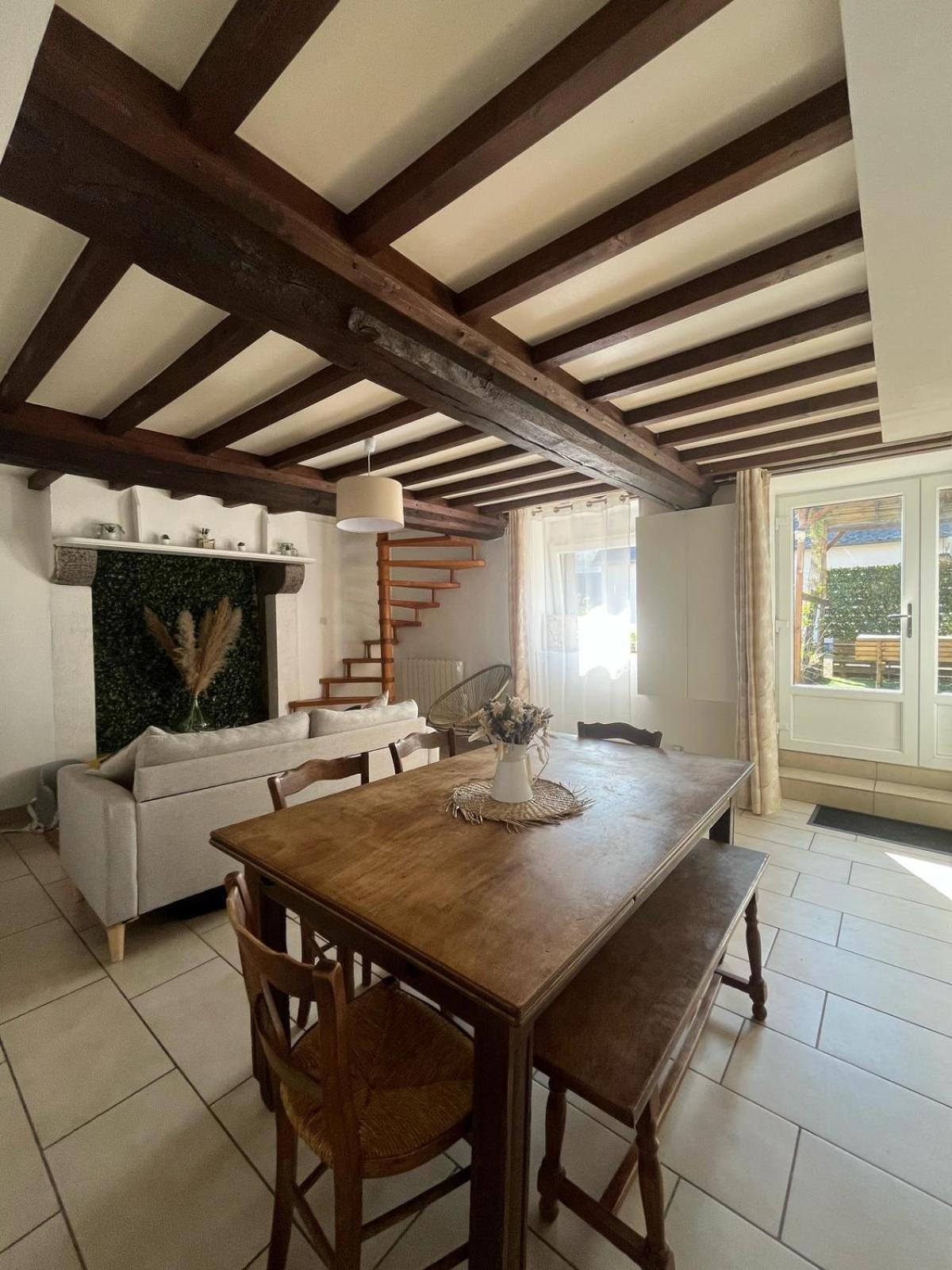 Le Gite De La Menuiserie Maisoncelles-la-Jourdan Ngoại thất bức ảnh